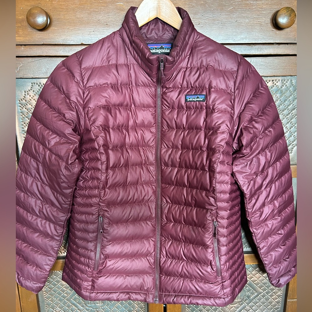 Patagonia ladies down sweater, large.